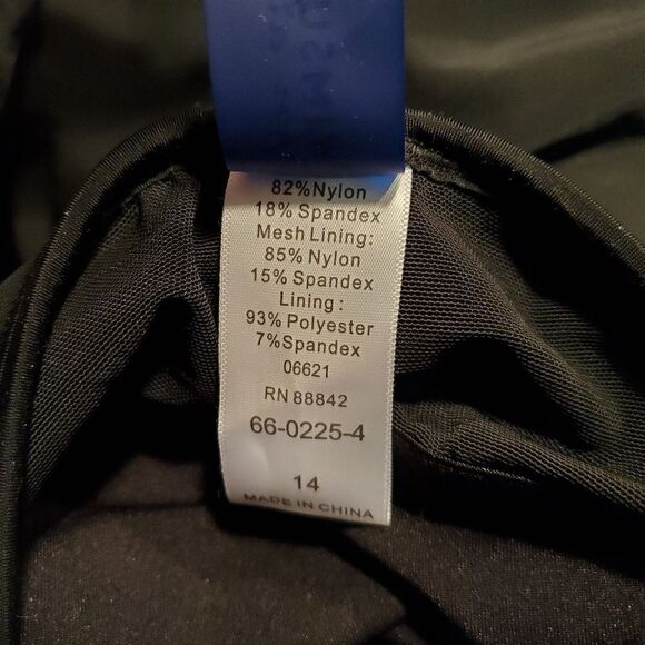 Swimsuits For All Black Fringe Bandeau One Piece Swimsuit Plus Size Woman's 14 - Picture 7 of 10